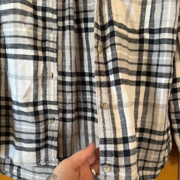 American Eagle Ahh-Mazingly Soft Flannel Shirt Boyfriend M, Black & White - EUC - Picture 5 of 14